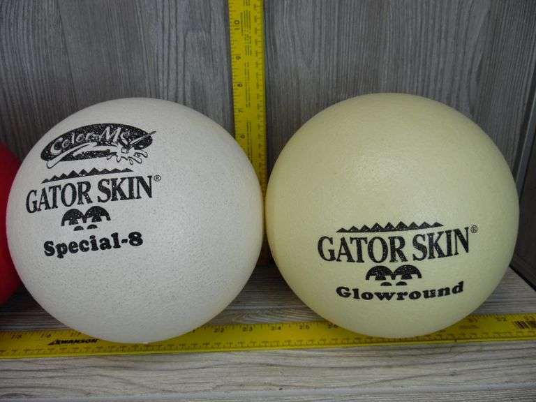 4 Gator Skin Balls Dunker Auction