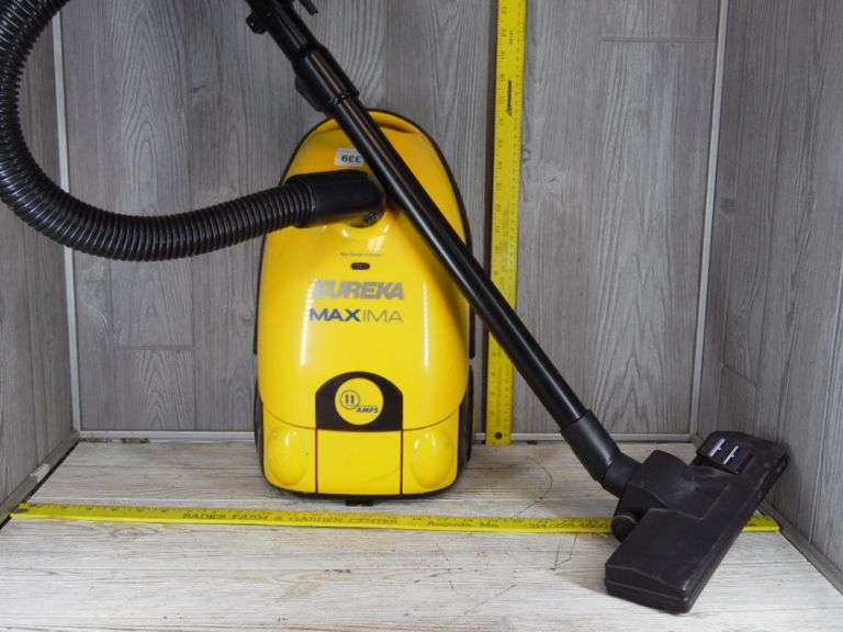 Eureka Maxima Works & Has auto retractable cord Dunker Auction