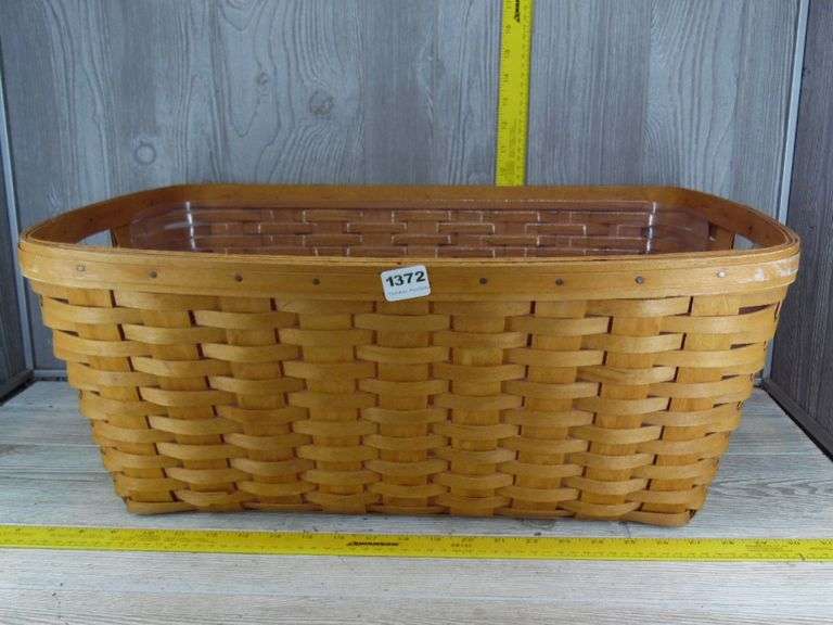 1994 Longaberger Laundry Basket Dunker Auction