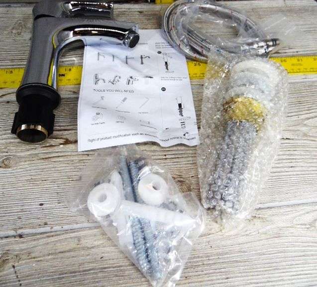 Small Corner Sink Dunker Auction