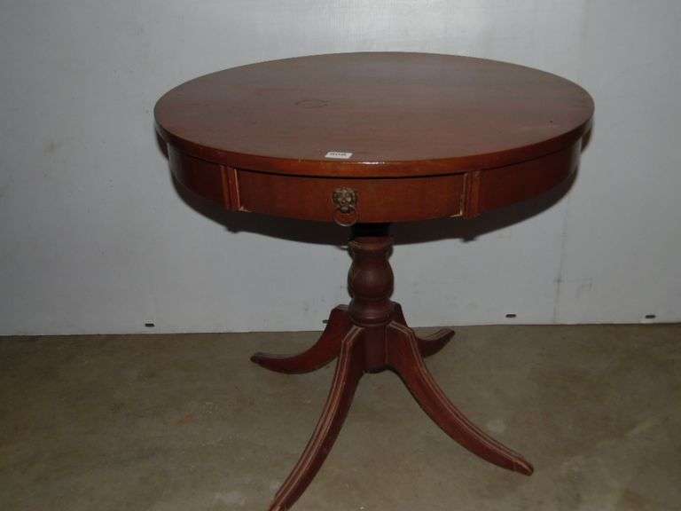 Duncan Phyfe Table 28" x 27" Dunker Auction