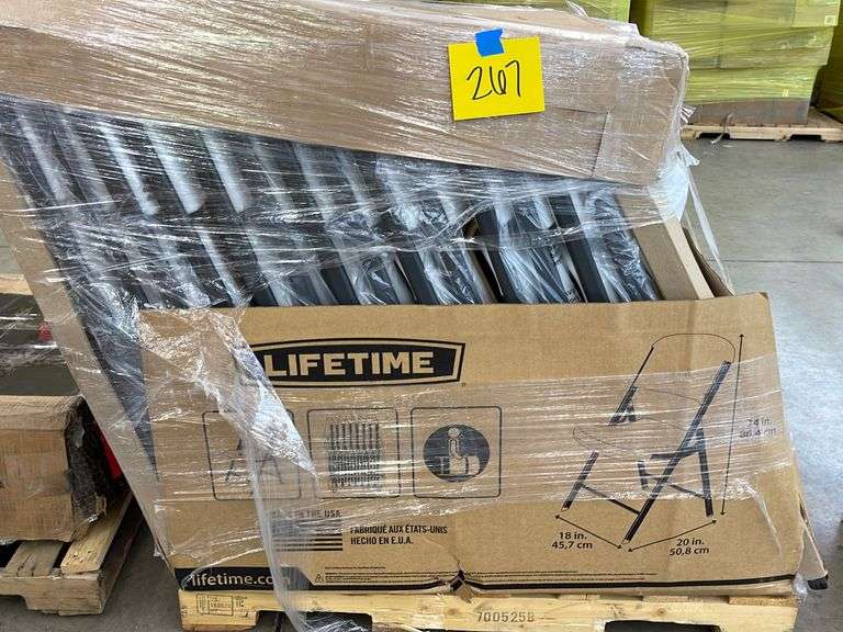 (32) NEW LIFETIME WHITE PLASTIC FOLDING CHAIRS Earl's Auction Company