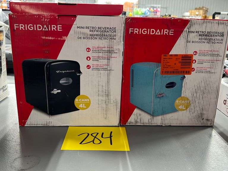 (2) FRIGIDAIRE MINI RETRO BEVERAGE REFRIGERATORS IN BOXES Earl's