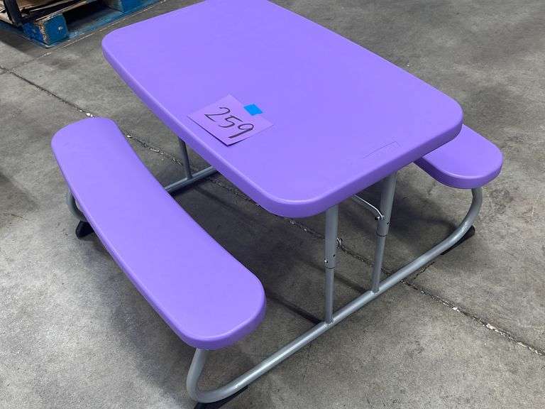 KIDS LIFETIME PLASTIC FOLDING PICNIC TABLE PURPLE Earl's Auction