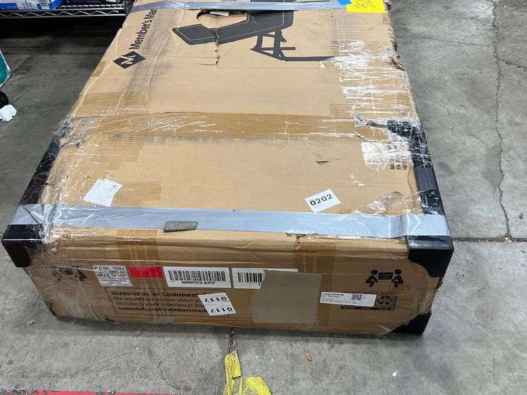 AS IS KING SIZE ADJUSTABLE BED BASE IN BOX Earl's Auction Company