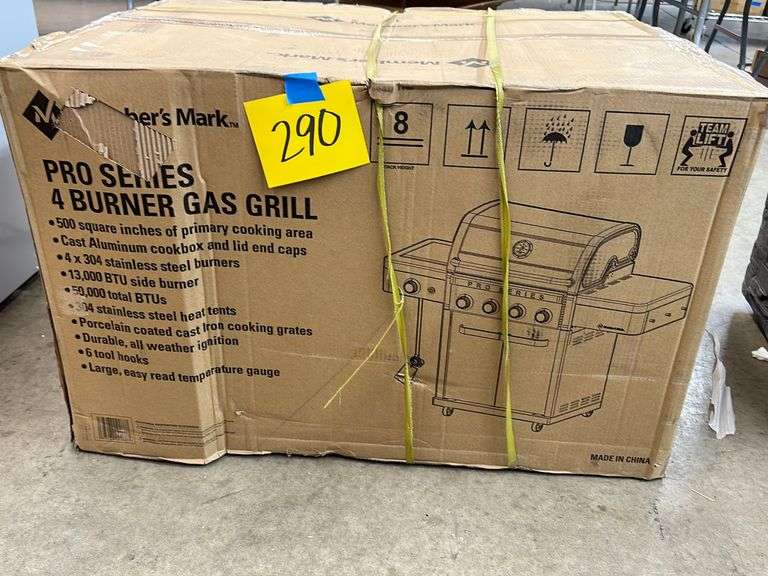PRO SERIES 4 BURNER GAS GRILL IN BOX Earl