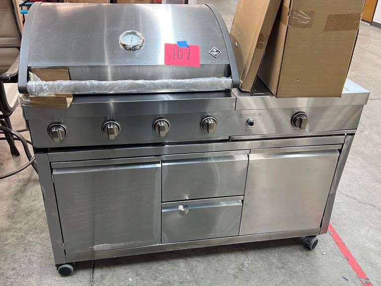 AS IS NEW STAINLESS 5 BURNER OUTDOOR KITCHEN Earl's Auction Company