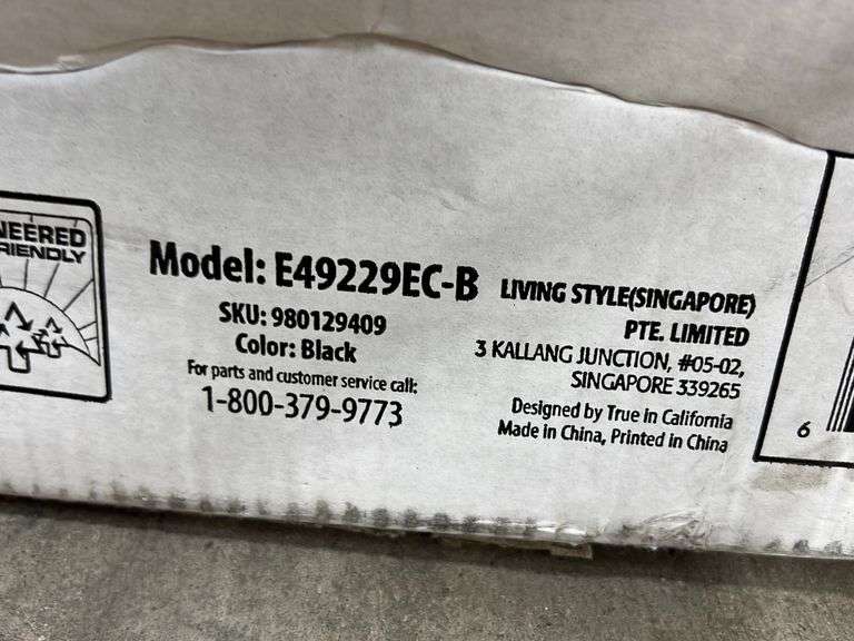 LAZBOY OFFICE CHAIR IN BOX Earl's Auction Company