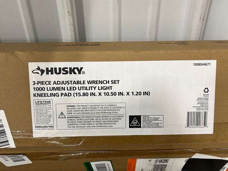 HUSKY 3PC ADJUSTABLE WRENCH SET, LED UTILITY LIGHT & KNEELING PAD Earl's Auction Company