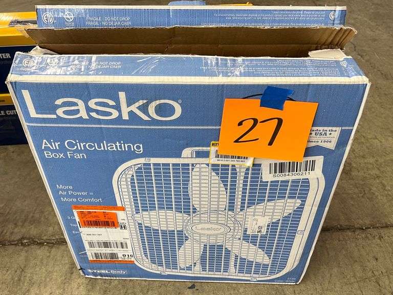 (2) LASKO FANS IN BOXES Earl's Auction Company