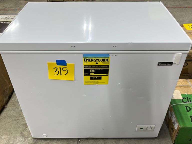 MAGIC CHEF 8.7CU FT WHITE CHEST FREEZER Earl's Auction Company