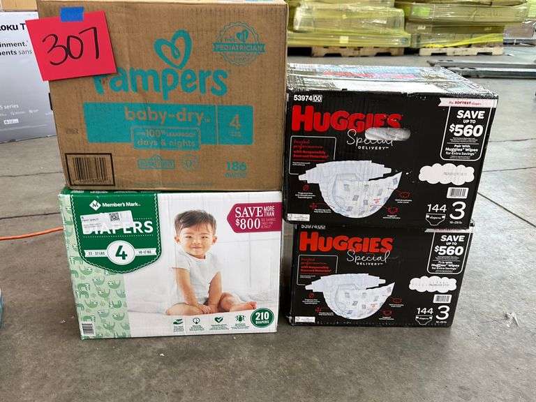 (4) BOXES OF DIAPERS SIZE 3 & 4 Earl's Auction Company