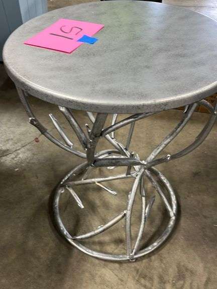 METAL ACCENT TABLE W/ TWIG STYLE BASE - Earl's Auction Company