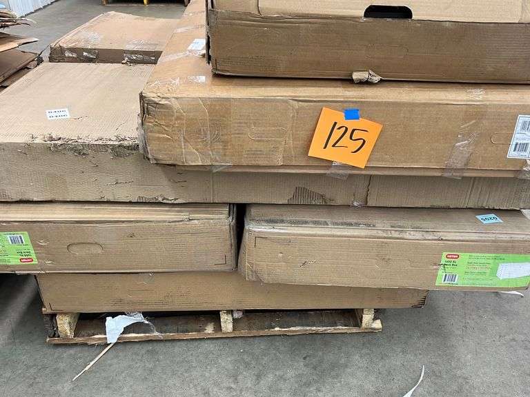  7 keter deck boxes earl s auction company