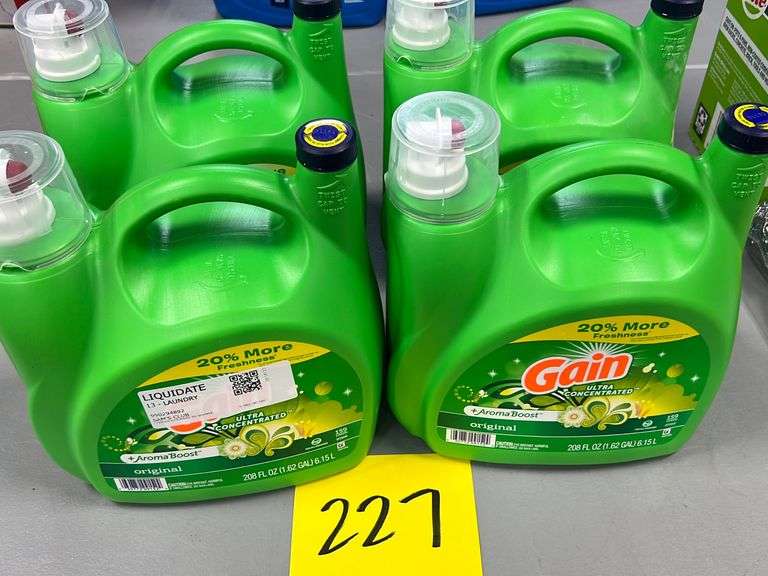 (4) JUGS OF GAIN LAUNDRY DETERGENT Earl's Auction Company