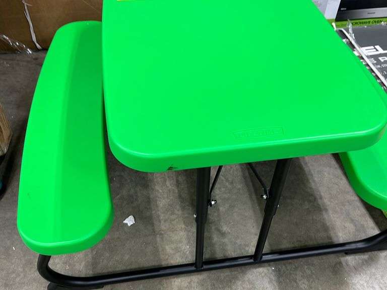 LIFETIME KIDS PLASTIC FOLDING PICNIC TABLE GREEN Earl's Auction Company