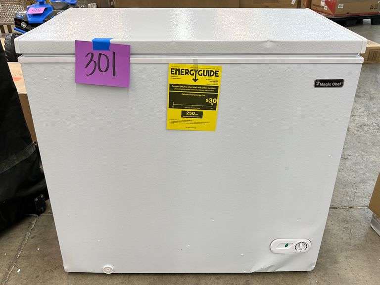 MAGIC CHEF 7.0 CU FT WHITE CHEST FREEZER Earl