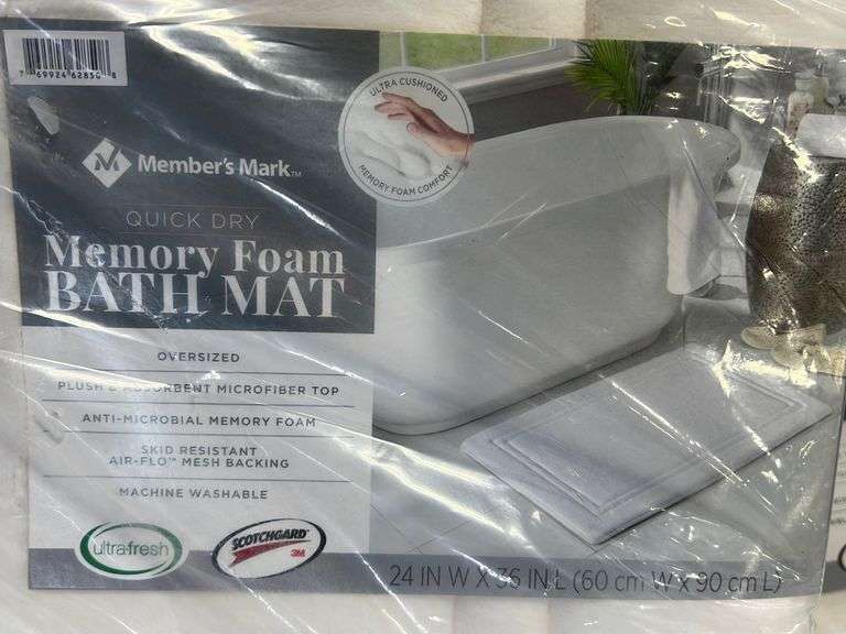 (4) MEMORY FOAM BATH MATS WHITE Earl's Auction Company
