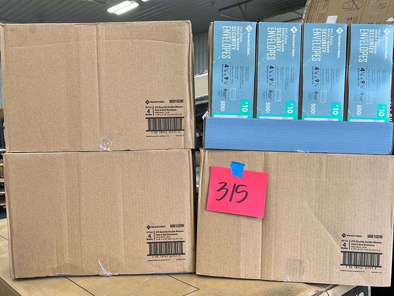 (32) BOXES OF ENVELOPES (500 PER BOX) Earl's Auction Company