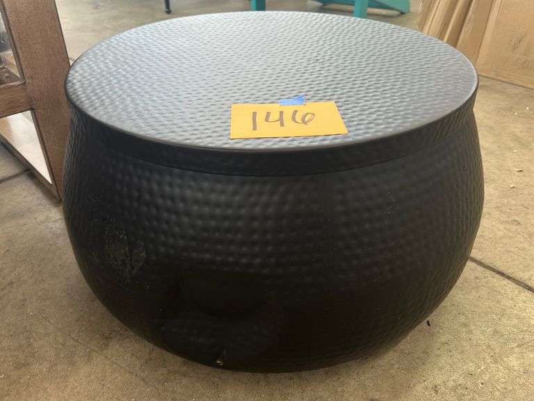 AS IS HAMMERED METAL STORAGE COFFEE TABLE Earl's Auction Company