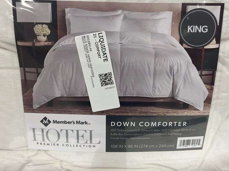 KING DOWN COMFORTER & (2) KING SHEET SETS Earl's Auction Company