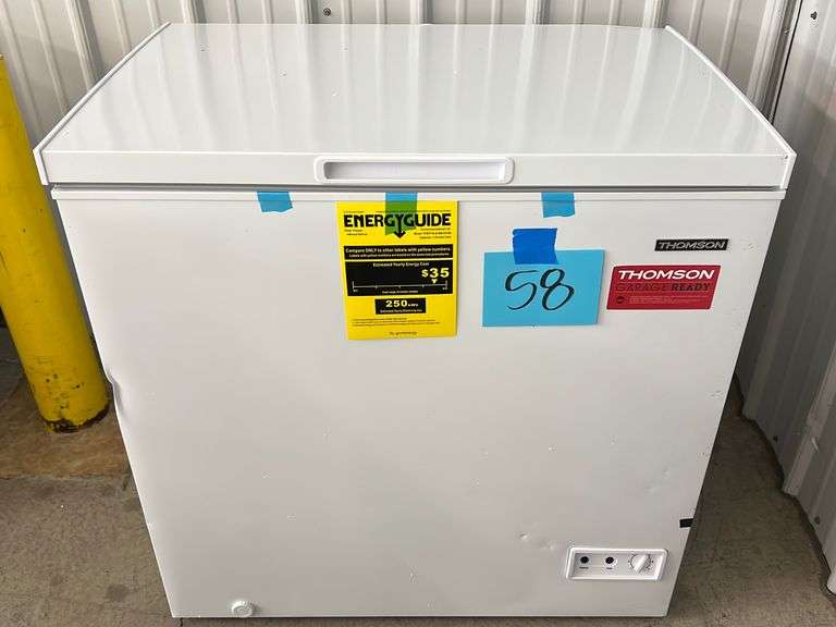 THOMSON 7.0CU FT WHITE CHEST FREEZER Earl's Auction Company