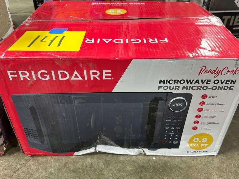 FRIGIDAIRE MICROWAVE OVEN IN BOX Earl's Auction Company