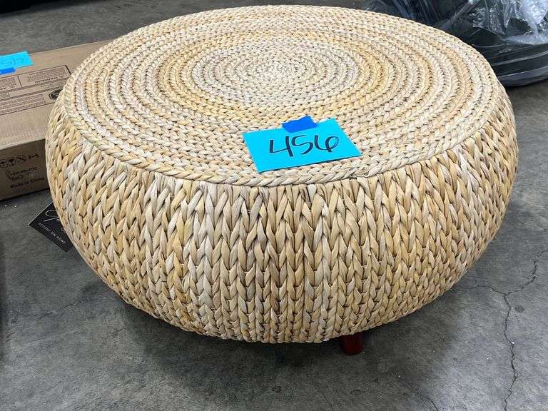 GALLERIE DECOR ROUND WICKER COFFEE TABLE Earl's Auction Company
