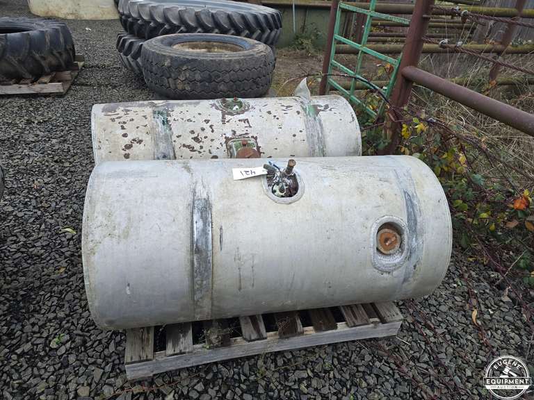 2 Aluminum Fuel Tanks