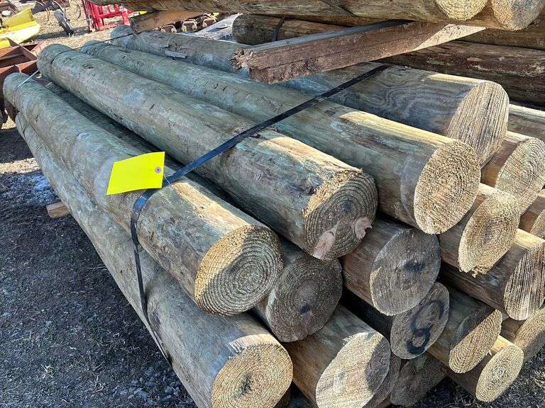 8"X8' PRESSURE TREATED POSTSAPPROX 24 IN BUNDLE EK Auctioneers LLC
