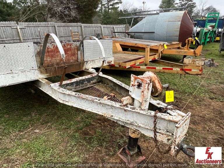 25' PINTLE HOOK EQUIPMENT TRAILER EK Auctioneers LLC