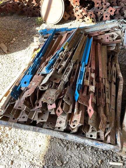 CONCRETE FORM TURNBUCKLES W MORTAR PAN EK Auctioneers LLC