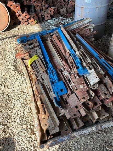 CONCRETE FORM TURNBUCKLES W MORTAR PAN EK Auctioneers LLC