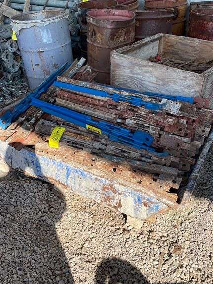 CONCRETE FORM TURNBUCKLES W MORTAR PAN EK Auctioneers LLC