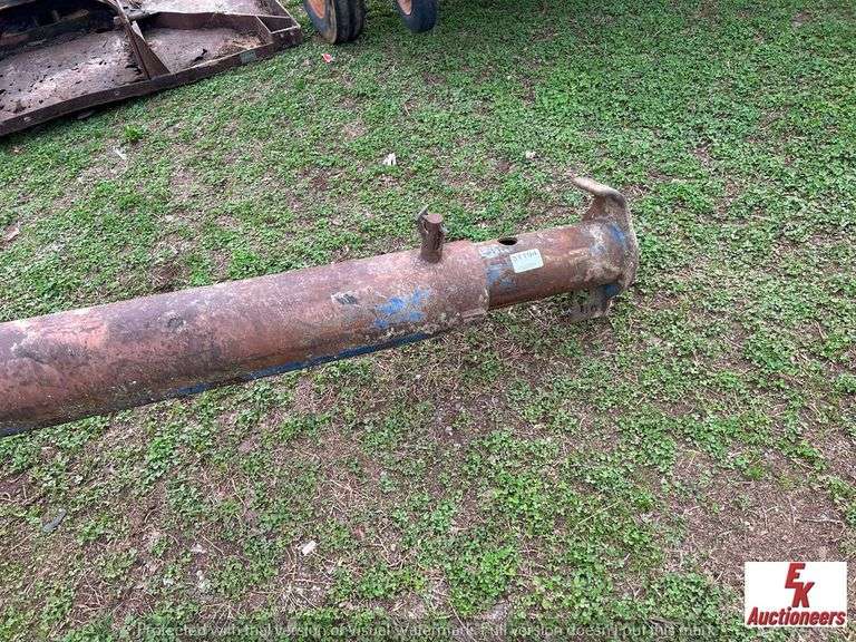 FORKLIFT BOOM POLE EK Auctioneers LLC