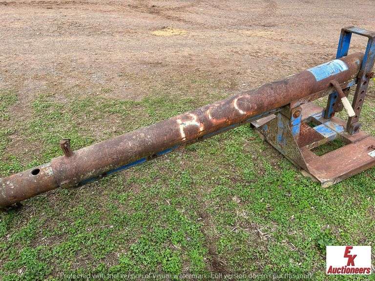 FORKLIFT BOOM POLE EK Auctioneers LLC