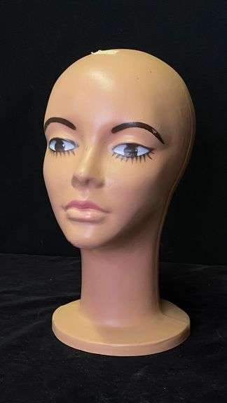 Plastic mannequin head - Elkader Auction House