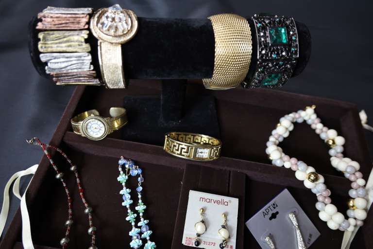 Nice Costume Jewelry Lot 2 Estate Rescue Queens