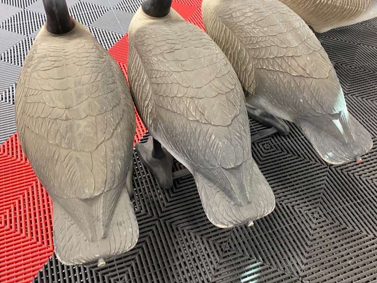 (6) Big Foot Goose Decoys - Resters - Estate Details