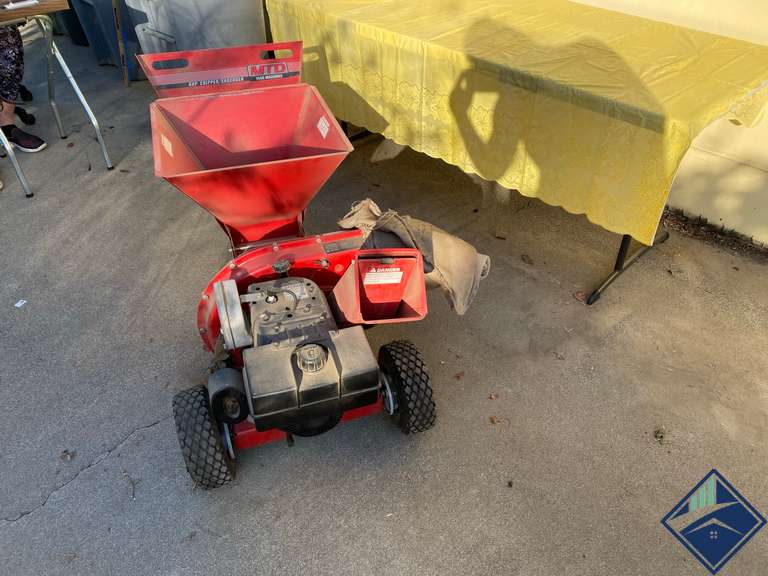 MTD 8 HP Chipper/Shredder Yard Machine with Bag Estate Details