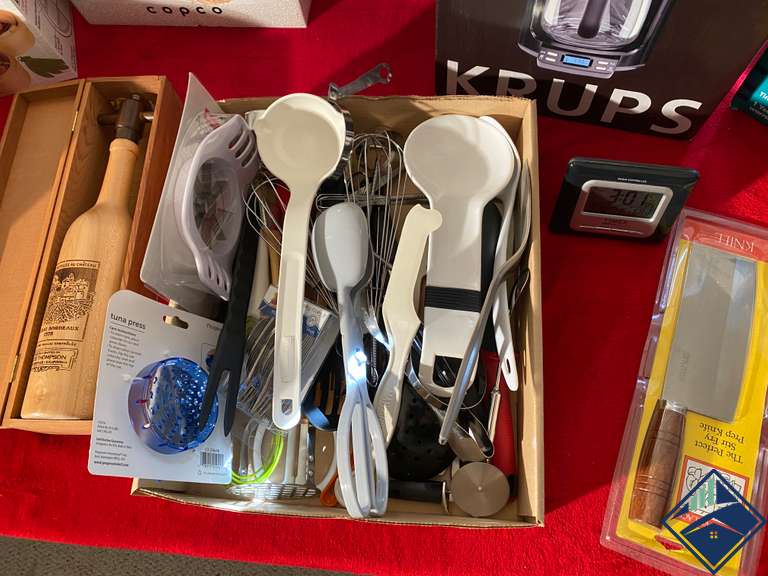 Assortment of Kitchen Two Three Piece Mini Steamer; Spice