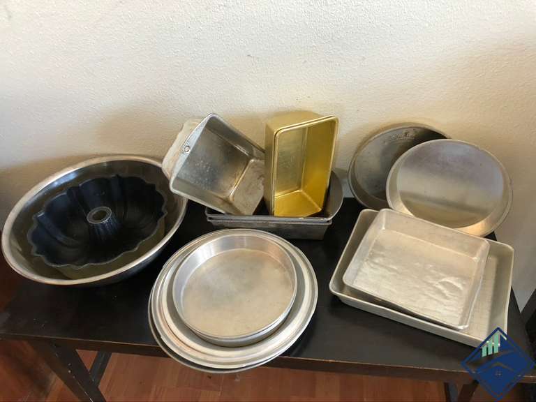 Baking Assortment, Mixing Bowl, Bundt Pan, 5Loaf Pans, 4Cake Rounds