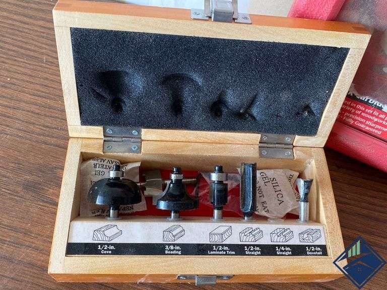 Assortment of Router Bits - Estate Details