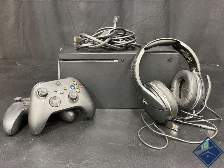 Xbox Series X with Turtle Beach Headphones *WORKING* Estate Details
