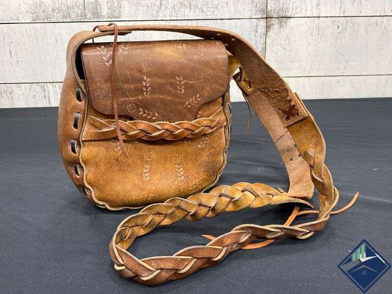 Stamped Leather Purse Estate Details