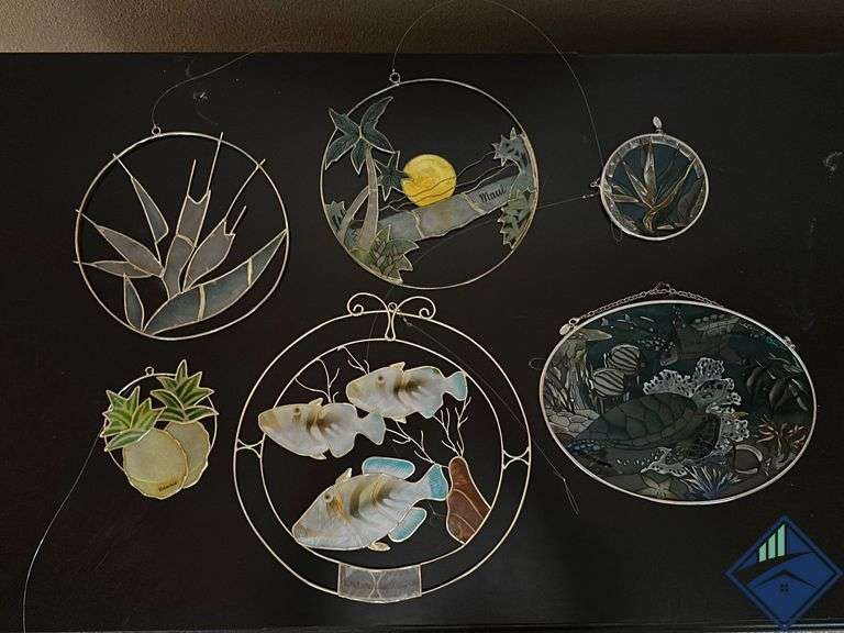 Acrylic & Glass Art Estate Details