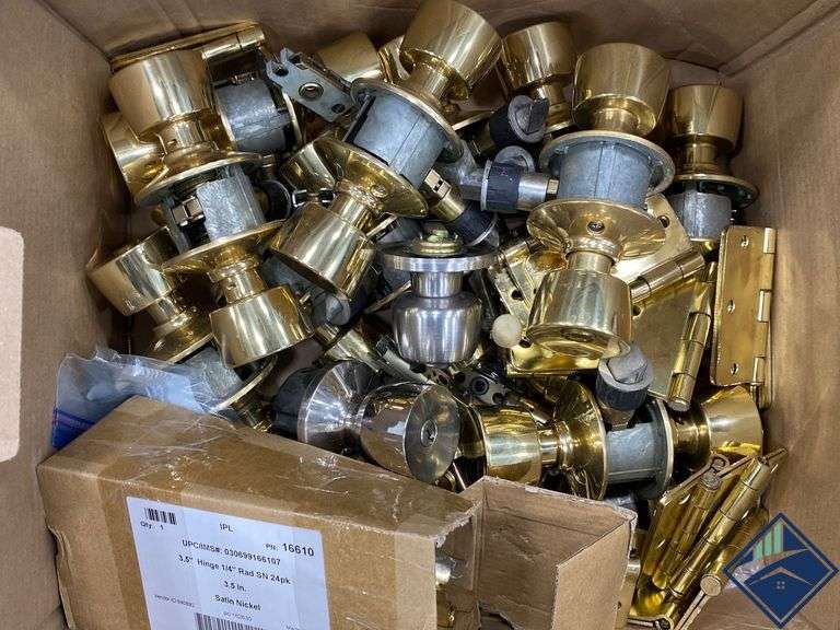 Brass Like Door Knobs & Hinges Estate Details
