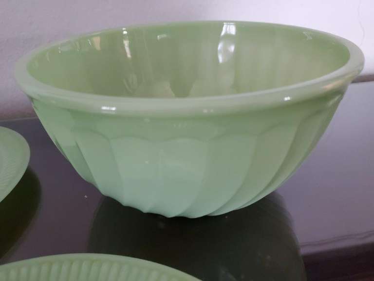 Jadeite Mixing Bowl & Two Jadeite Plates Estate Sales RVA