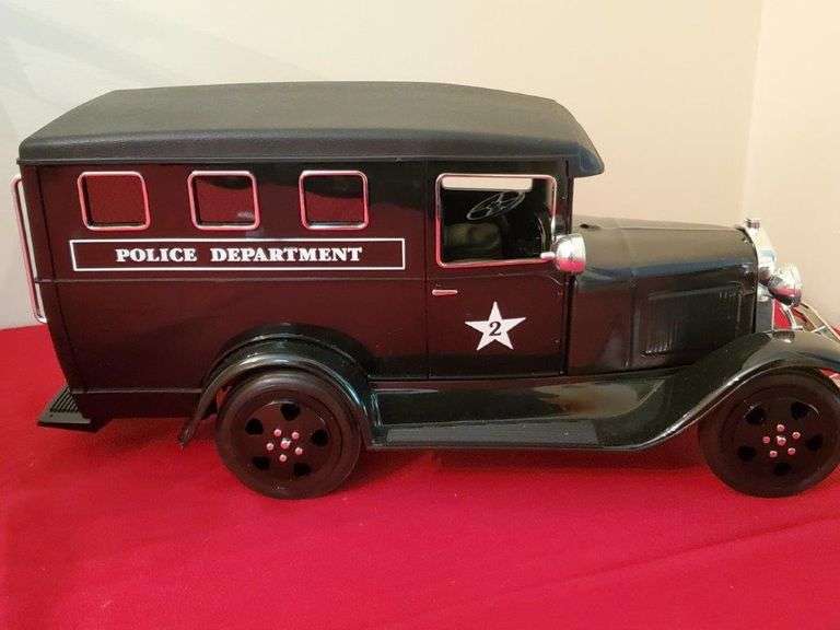 Jim Beam Police Paddy Wagon Decanter (Lot 1 of 2) Estate Sales RVA