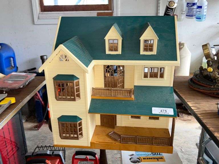 Dollhouse Auction Services LTD